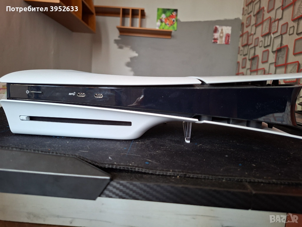 Playstation 5 slim CD + зарядна станция и два контролера, снимка 1
