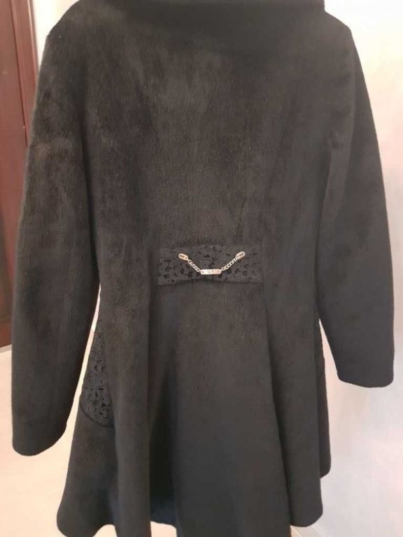 Стилно палто Lucy Луци в Палта, манта в гр. Добрич - ID29985863 — Bazar.bg