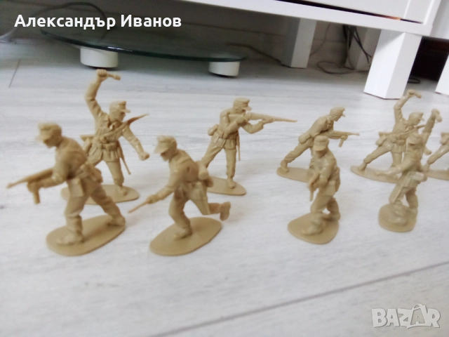 Лот стари,пластмасови войници от ВСВ. 1970-те г., снимка 4 - Колекции - 51891971