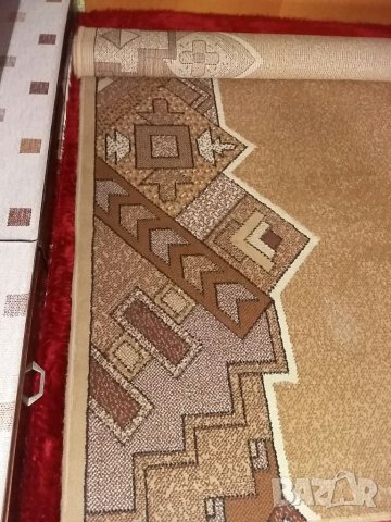 Мокетен килим, снимка 2 - Килими - 38641897