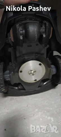 косачка робот Husqvarna 308, снимка 7 - Градинска техника - 55961423