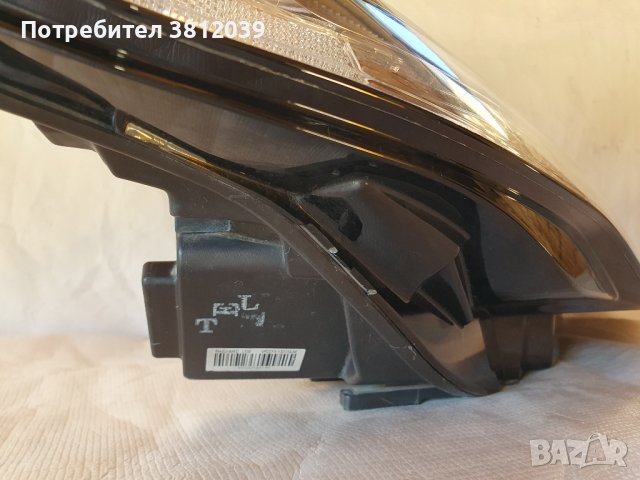 Оригинален десен фар за Lend Rover Evogue / Ленд Ровър Евок2011-2015, снимка 3 - Части - 42373766