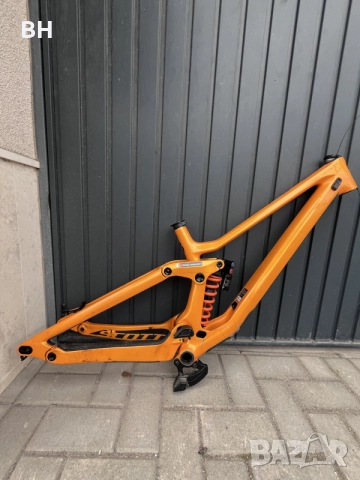 Downhill рамка Scott Gambler tuned карбон L размер