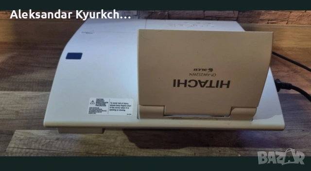 ултракъсофокусен 3LCD проектор Hitachi CP-AW252WN, снимка 2 - Плейъри, домашно кино, прожектори - 54072328