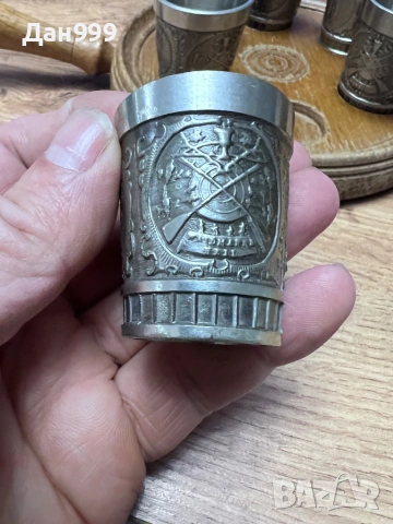 Винтидж комплект от шест калаени чашки, снимка 4 - Антикварни и старинни предмети - 53204660