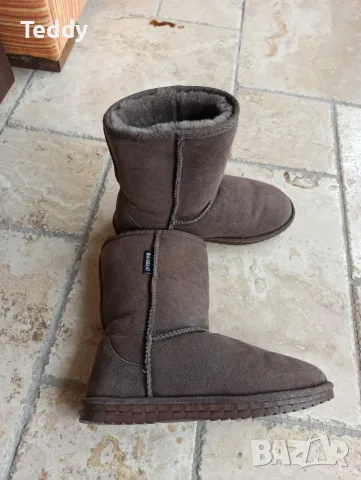 Оригинални боти/ботуши UGG AUSTRALIA Warmbat, номер 39-40, снимка 2 - Дамски боти - 56103301