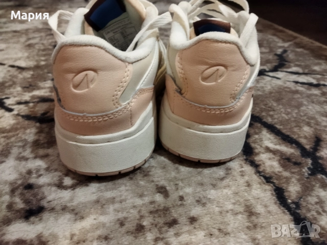 Маратонки Декатлон 37 номер , снимка 5 - Маратонки - 52098662