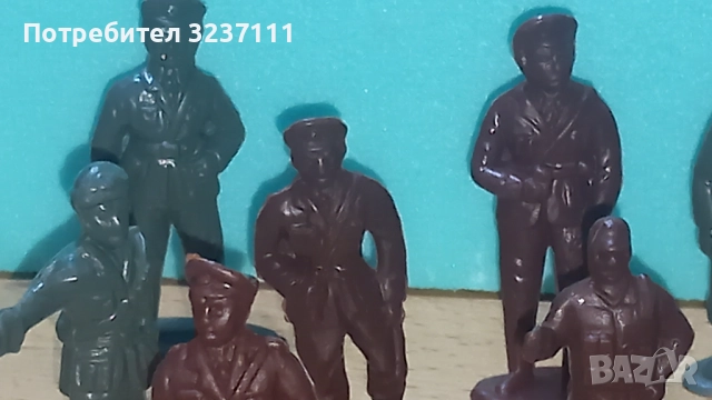 Пластмасови войници, снимка 2 - Други - 52180036