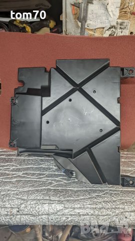 Subwoofer Bose за под седалка Mercedes ML W163, снимка 5 - Аксесоари и консумативи - 37943699