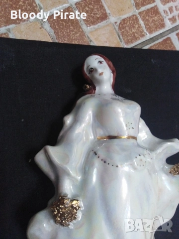 порцеланова фигура на жена , снимка 3 - Статуетки - 53141151