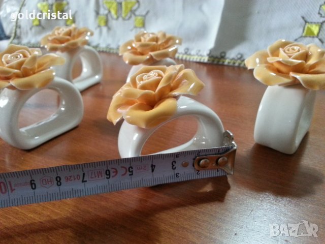 Порцеланови салфетници рингове халки пръстени за салфетки , снимка 5 - Антикварни и старинни предмети - 40551832