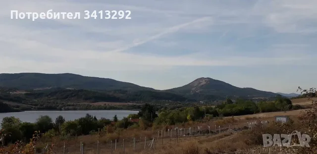 Продавам УПИ  над яз. Пчелина /Лобош обл. Перник