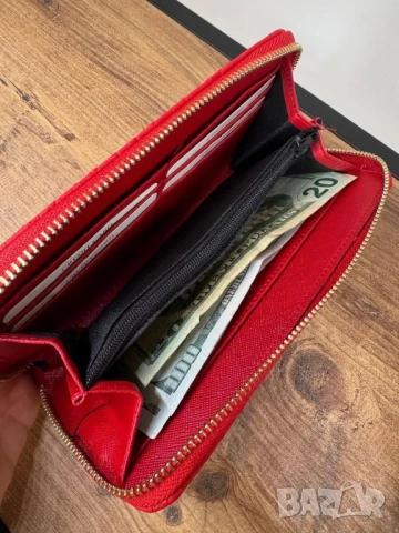 портмонета guess , снимка 4 - Портфейли, портмонета - 50595355
