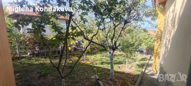 Собственик продава къща в Перущица, снимка 10 - Вили - 51215704