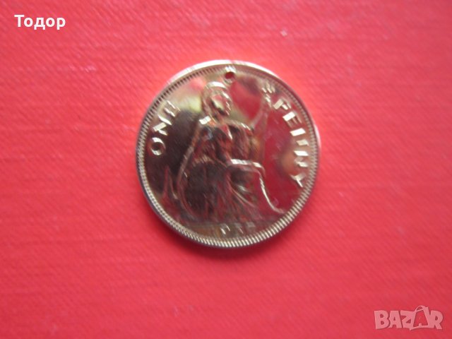 Позлатен медальон монета 1937 в кутия , снимка 3 - Колиета, медальони, синджири - 29078155