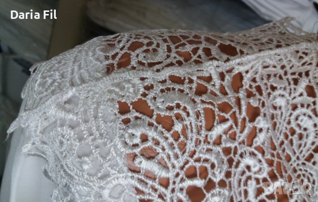 УНИКАЛНО КРАСИВА бяла блуза с дантела и на гърба, снимка 4 - Тениски - 40245438