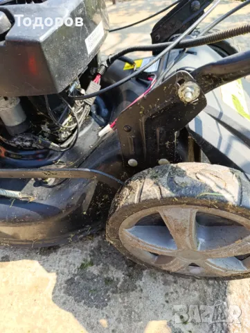 Бензинова косачка , снимка 3 - Градинска техника - 50244762