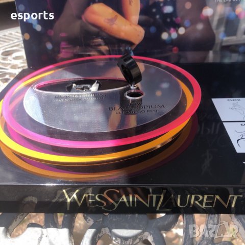 Автентичен Yves Saint Laurent Black Opium Eau de Parfum дисплей стенд YSL 31cm x 20cm, снимка 3 - Дамски парфюми - 32736198