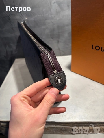 100% ОРИГИНАЛЕН Louis Vuitton Clutch Voyage MM + бележки и кутия, снимка 6 - Чанти - 54045199