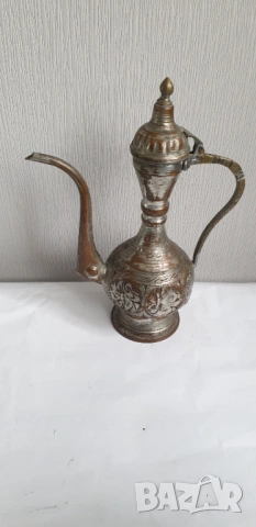 Стар бронзов ибрик, снимка 6 - Антикварни и старинни предмети - 54097299