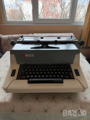 Пишеща машина DARO 202