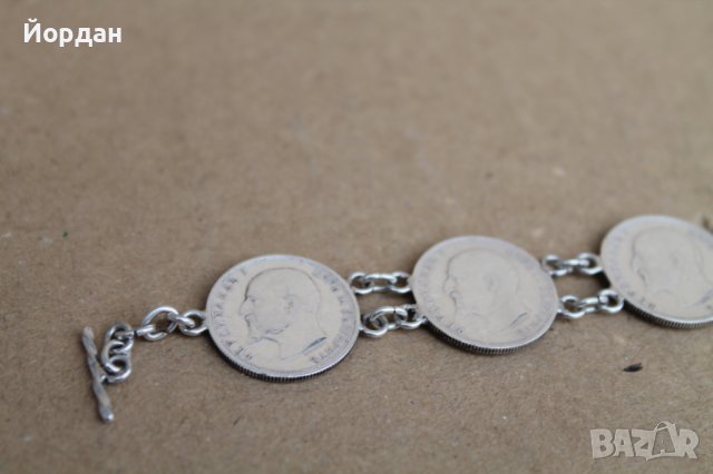 Дамска гривна от сребърни монети, снимка 2 - Антикварни и старинни предмети - 37910337