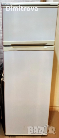 Хладилник с горен фризер SANG, 240 литра, 155 см височина