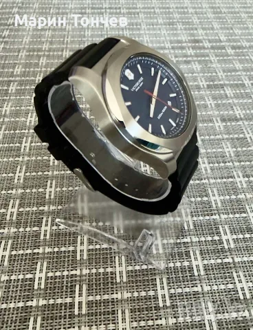 Victorinox Swiss Army I.N.O.X. 200m Diver 241688.1, снимка 3 - Мъжки - 56200535