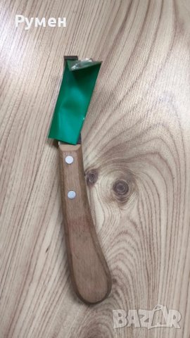 Нож за копита F. Dick с широко острие за дясна ръка