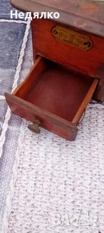 Стара немска кафемелачка,1920г,махагон,бронз, снимка 13 - Други ценни предмети - 49166299