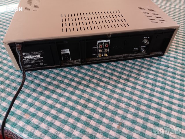 JVC S-VHS HR-S5600AM Super-VHS, снимка 11 - Плейъри, домашно кино, прожектори - 42678344