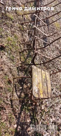 стари сгъваеми железни столове 13 бр, снимка 8 - Антикварни и старинни предмети - 48550996