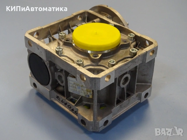 Червячен редуктор SITI MU 50 C11 Worm Reducer size-50 ratio-30, снимка 6 - Резервни части за машини - 53166345