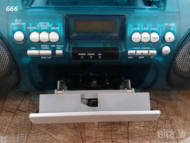 JVC RV-B550 класически преносим бумбокс от серията Kaboom, снимка 5 - Радиокасетофони, транзистори - 55798583