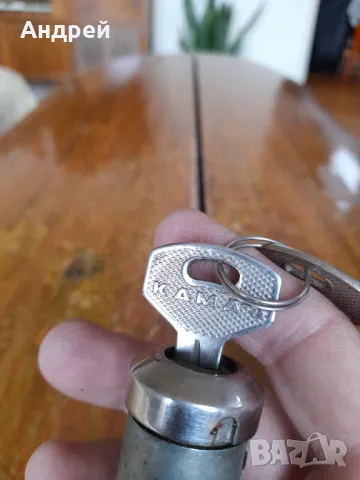 Стар контактен ключ Камаз, снимка 3 - Части - 47295172