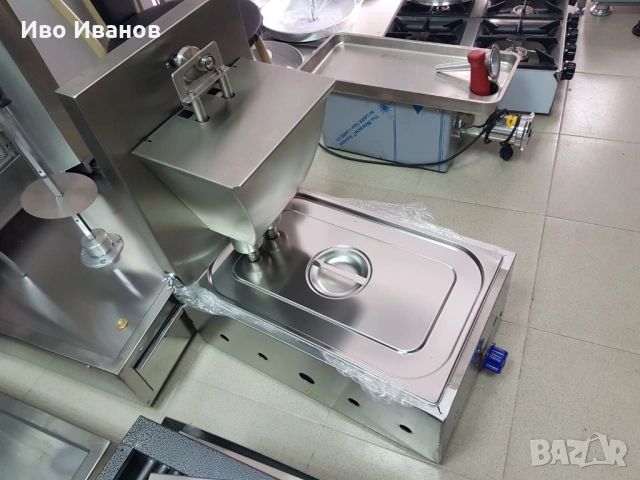 Продавам машина за казанлъшки понички, снимка 4 - Обзавеждане за заведение - 21714401