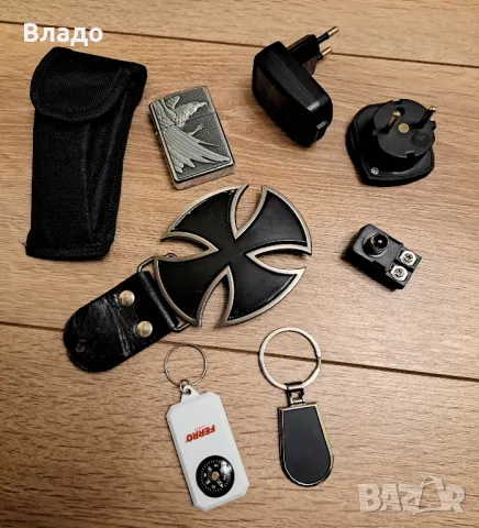 Лот различни вещи, ключодържатели, запалка, катарама,  адаптори, снимка 1