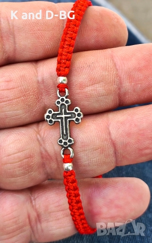 плетени гривни против уроки от червен конец и сребро 925