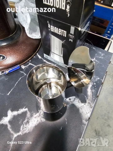 италианска кафеварка Bialetti Venus Elegance за 4 Чаши , снимка 3 - Кафемашини - 52752770