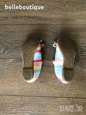 Елегантни пролетни кожени обувки Benetton Бенетон за момиченце 22 номер, снимка 5 - Детски обувки - 30058328