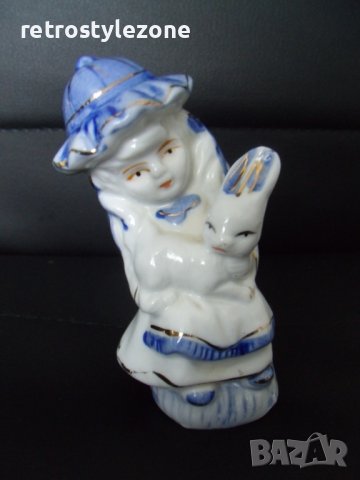 № 7116 стара порцеланова фигурка   - печат / маркировка  - височина 11,5 см 