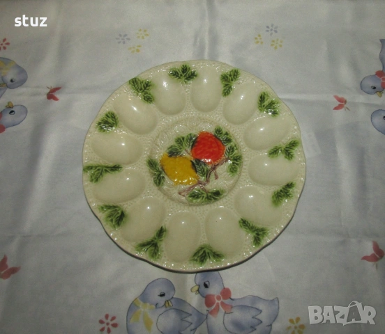 Порцеланово плато за 12 яйца, снимка 4 - Чинии - 53986692
