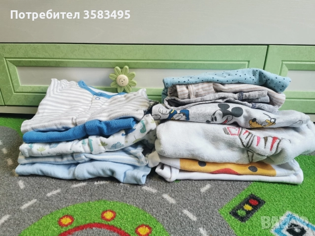 Голям лот бебешки дрехи 
