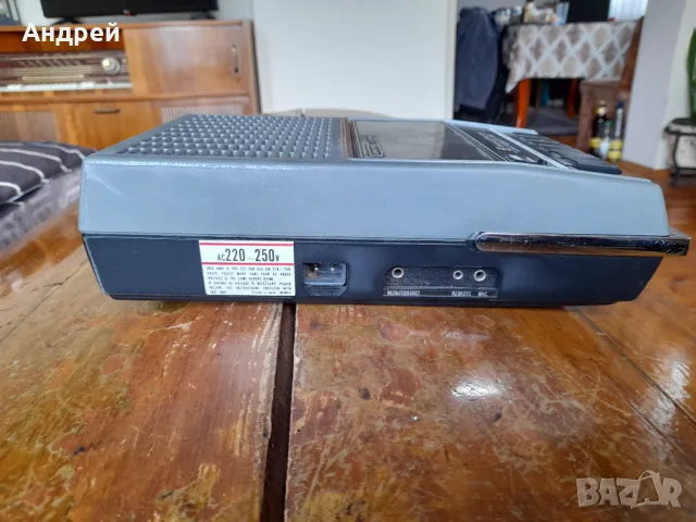 Стар касетофон National Panasonic RQ-211 S, снимка 4 - Антикварни и старинни предмети - 50366208