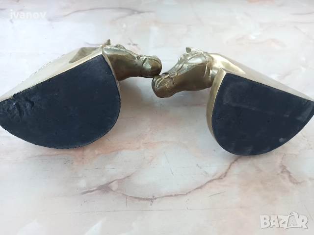 Бронзови подпори за книги- коне, снимка 6 - Антикварни и старинни предмети - 51724407