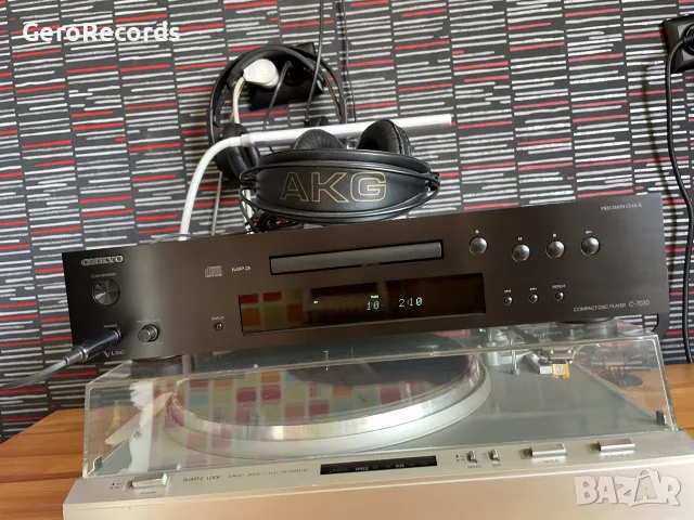 CD PLAYER ONKYO C-7030