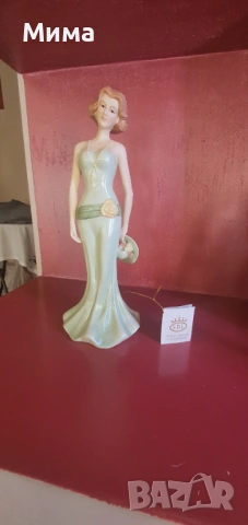 Две нови красиви порцеланови дами на REGA, снимка 7 - Декорация за дома - 53097033