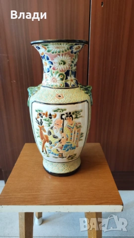 Японска ваза - чисто нова