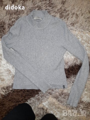 Къс пуловер pull&bear, снимка 1 - Блузи с дълъг ръкав и пуловери - 34325534