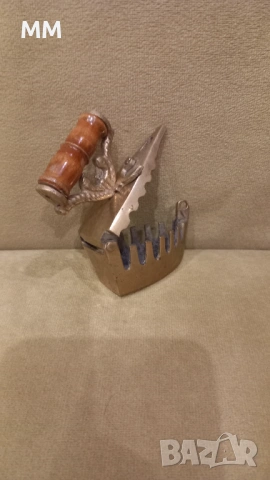 Стара декоративна ютия, снимка 6 - Антикварни и старинни предмети - 53158896